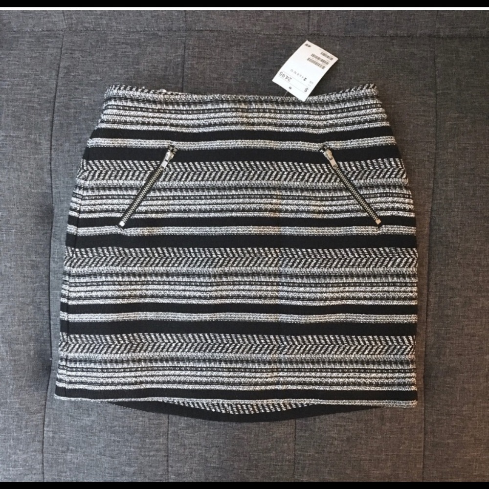 NEW H&M mini skirt